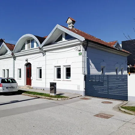 Apartmán Charming Mila In Privat House With Free Parking *